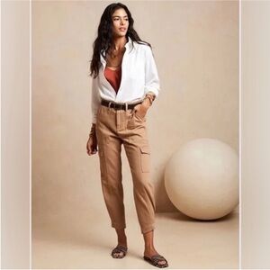Banana Republic Factory Tapered Utility Pant Size 6. Iced Latte S/863648.‎